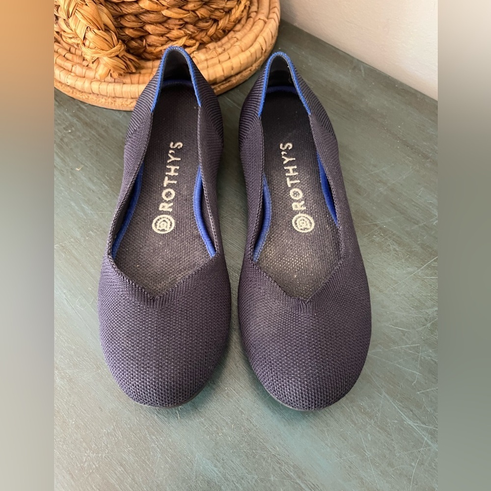 ROTHY’s navy blue women’s 8 Comfy flats